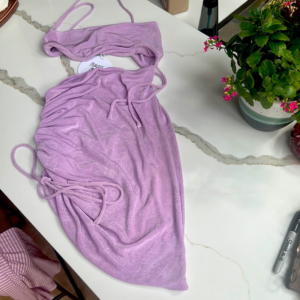 Princess poly dress size 6. Brand new